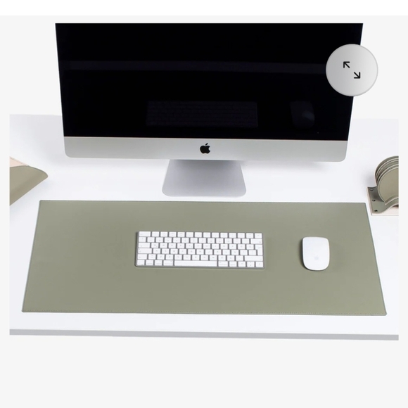 Modern Gray Office Space with Minimalist Design - Picture 2 of 3